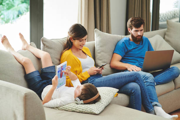 How Online Gaming Sparks Creativity and Imagination